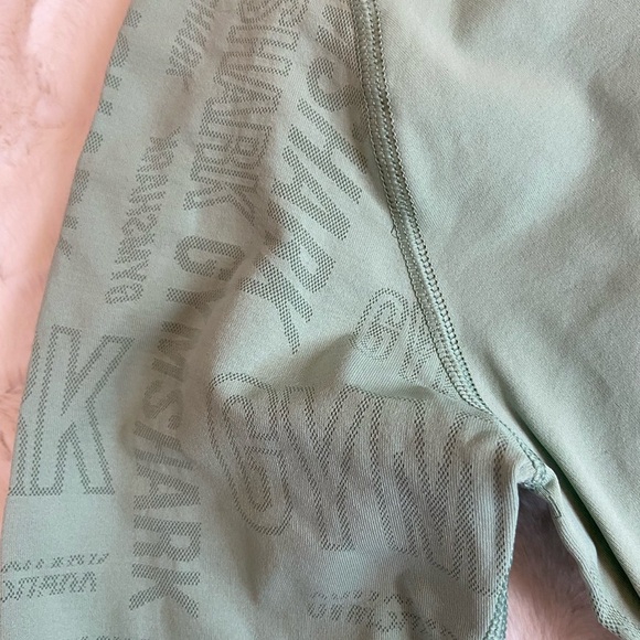 Gymshark set - Picture 4 of 9